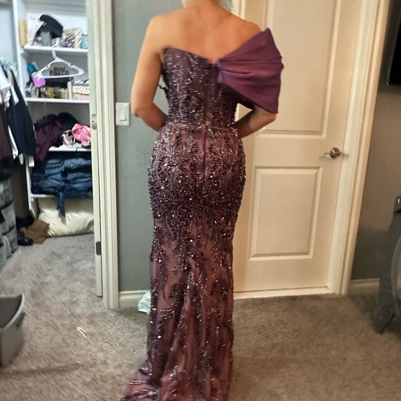 Custom made Tabja evening gown - Picture 4 of 6